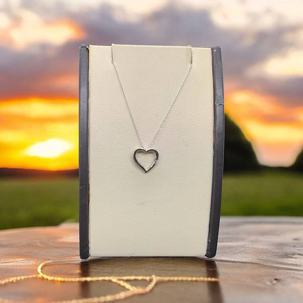 10kt White Gold Heart Pendant Necklace – Elegant Love Keepsake Heart Platinum Jewelers MS