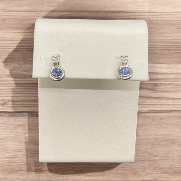 Elegant Tanzanite Stud Earrings in 14kt White Gold