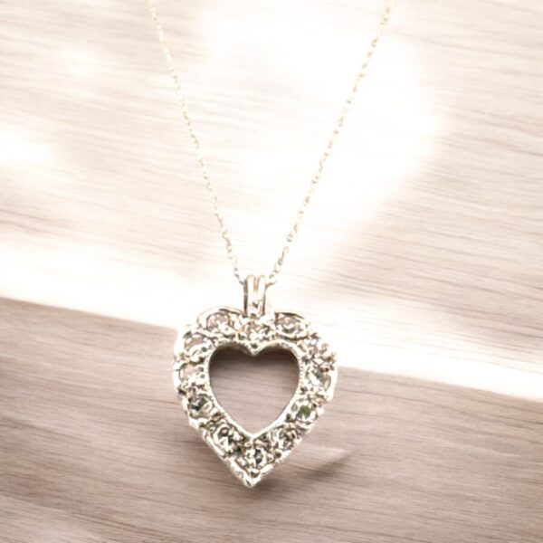 White Gold Heart Pendant Necklace Diamond Fashion Platinum Jewelers MS