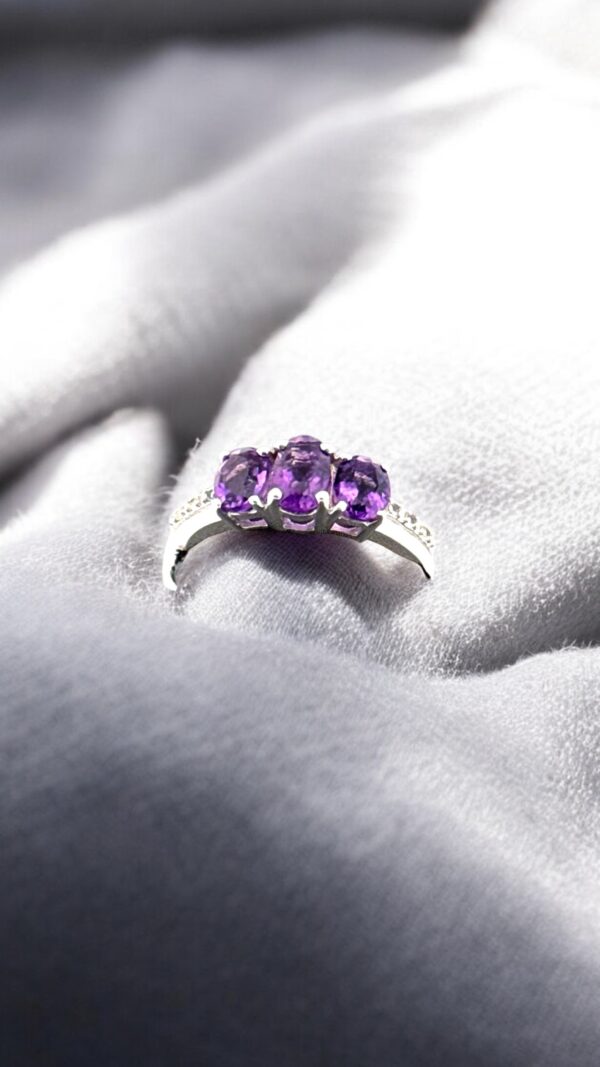 Oval Amethyst with White Topaz Accents Ring - Image 2