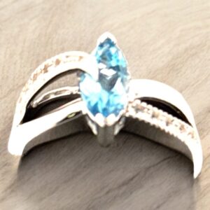1.12 Carat Swiss Blue Topaz with White Topaz Accent Stones Sterling Silver Ring Blue Topaz Platinum Jewelers MS