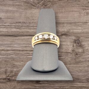 14kt Yellow Gold Diamond Band Consignment Platinum Jewelers MS 14kt Yellow Gold Diamond Band Consignment Platinum Jewelers MS