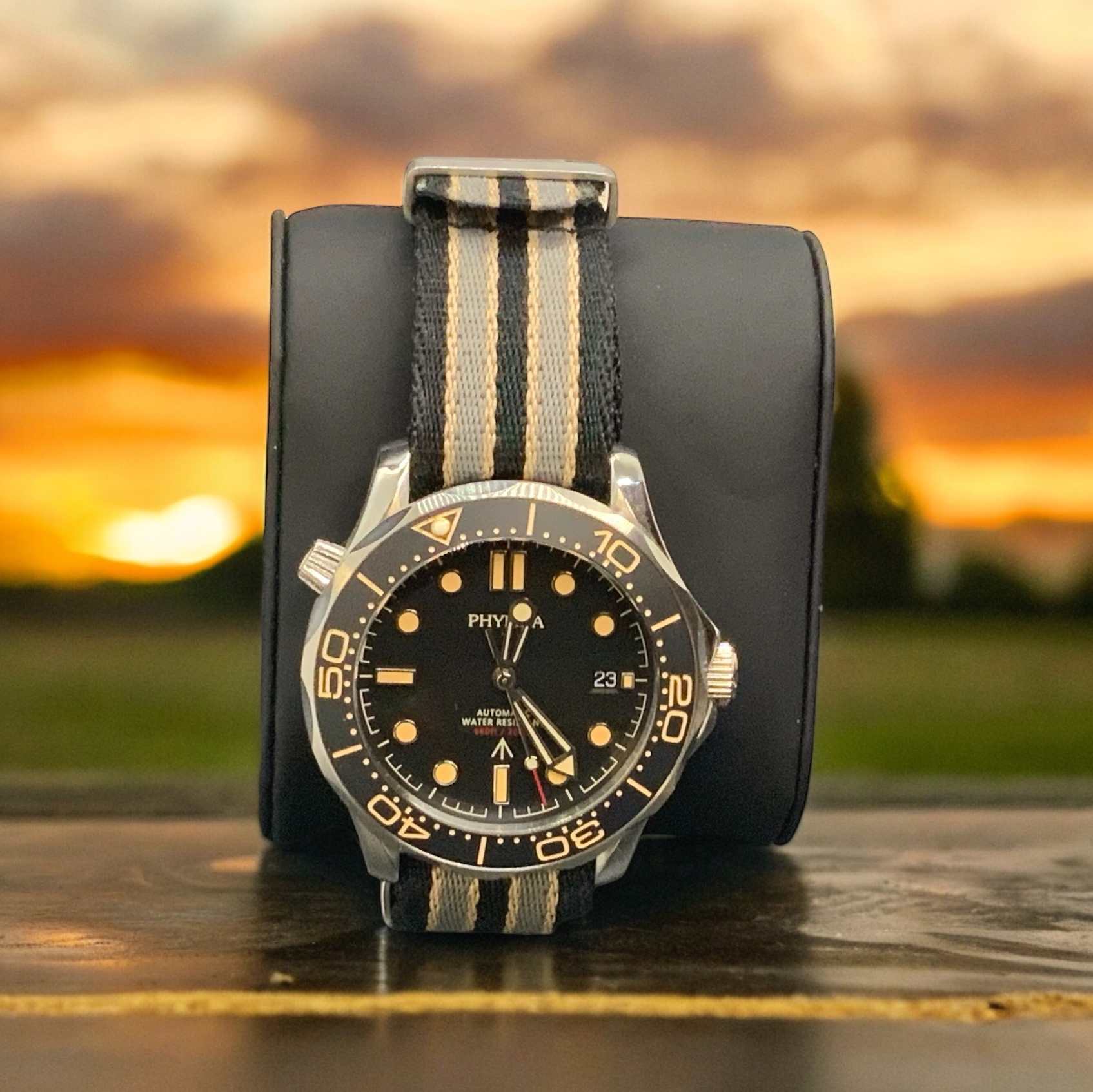 PHYLIDA Automatic Divers Watch – James Bond 007 Mens Platinum Jewelers MS PHYLIDA Automatic Divers Watch - James Bond 007